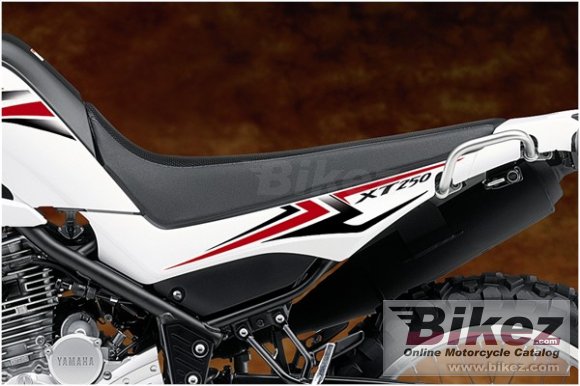 2011 Yamaha XT250 photo